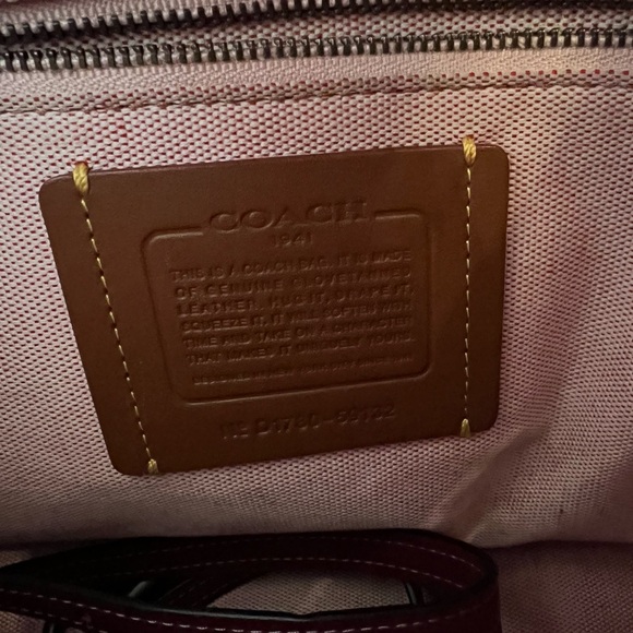 Coach 1941 Dakotah 22 Burgundy Bordeaux Glovetanned Leather Satchel - Picture 7 of 9